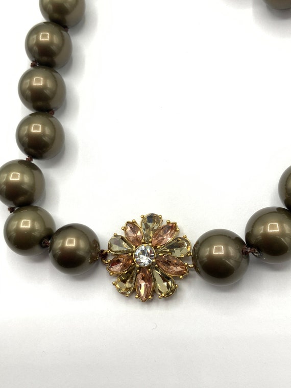 Gorgeous collectible brown tone pearl with rhinest