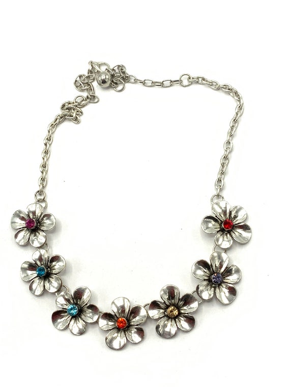 Gorgeous silver tone necklace with roses and rhin… - image 1