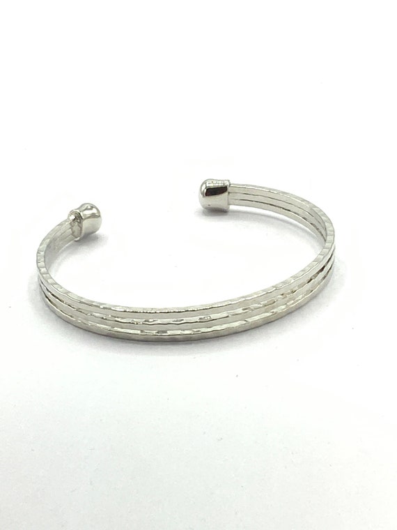 Gorgeous collectible silver tone cuff bracelet by… - image 9