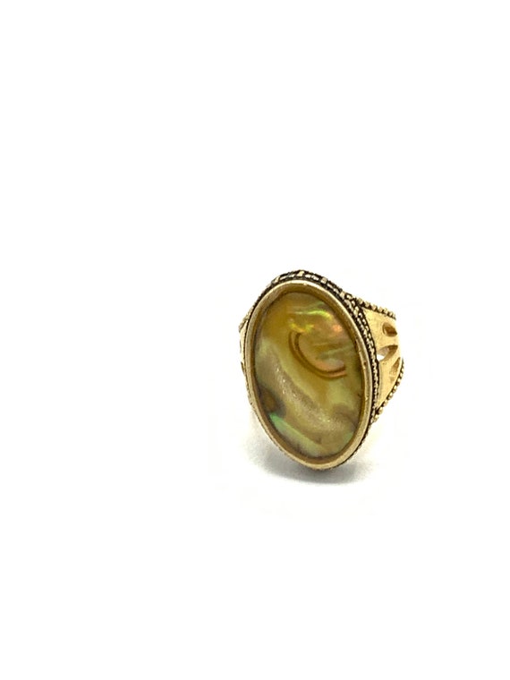 Gorgeous collectible old gold tone with abalone r… - image 1