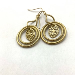 Gorgeous collectible and vintage old gold tone earrings by Lia Sophia, hoop, carved, round. image 10