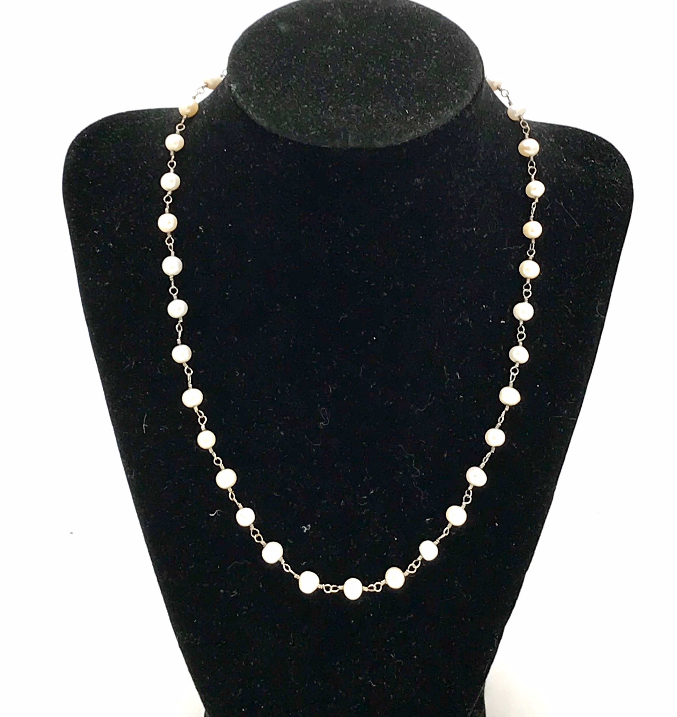 Magnifique collier de perles multicolores par Lia Sophia, signé. Tons vert, turquoise et crème. - Canada