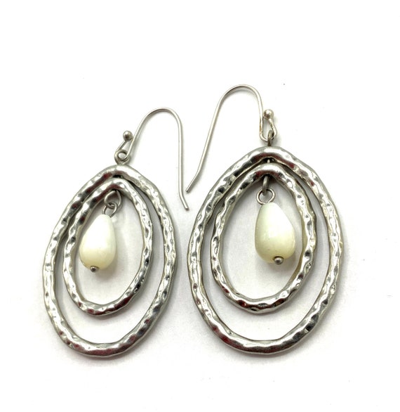 Gorgeous collectible  nickel tone earrings with a… - image 5