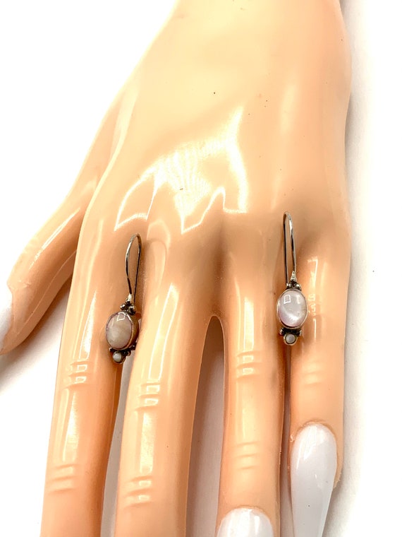 Gorgeous pink stone and sterling silver earring, 9