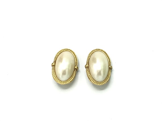 Large size of pearl and gold tone earrings. - image 2