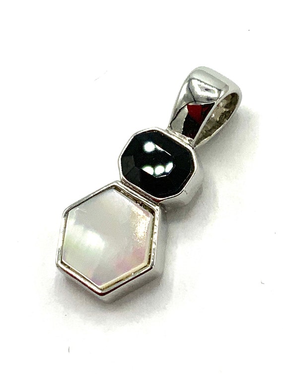 Gorgeous collectible mother pearl and black earri… - image 2