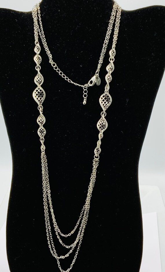Gorgeous silver tone chain necklace by Lia Sophia.