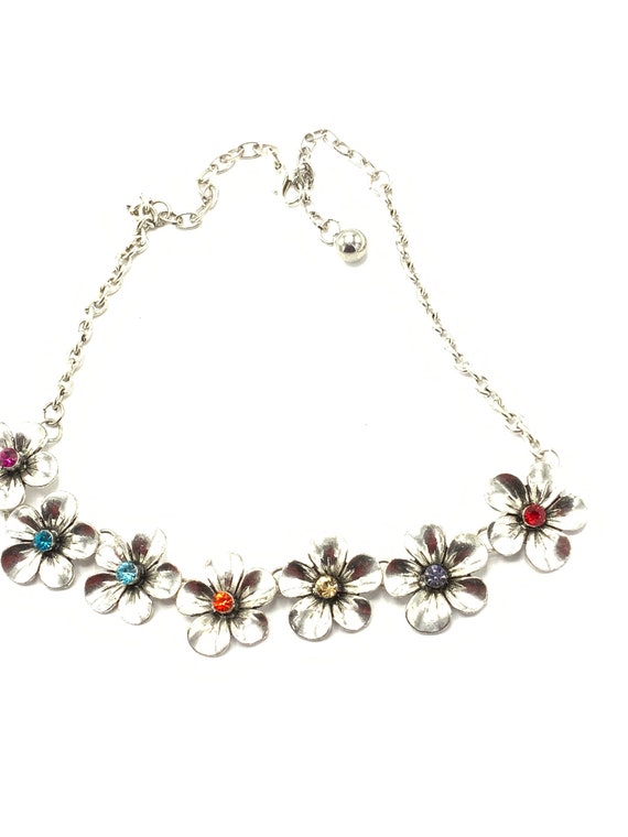 Gorgeous silver tone necklace with roses and rhin… - image 3