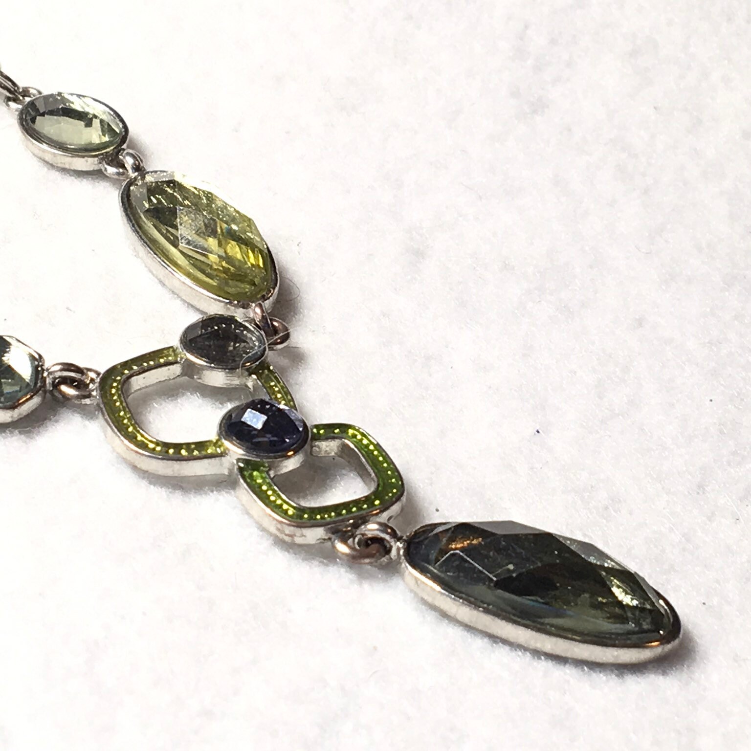 Collier Lia Sophia En Cristal Argenté Et Vert - Longueur Ajustable 16 à 19 Pouces - Occasion