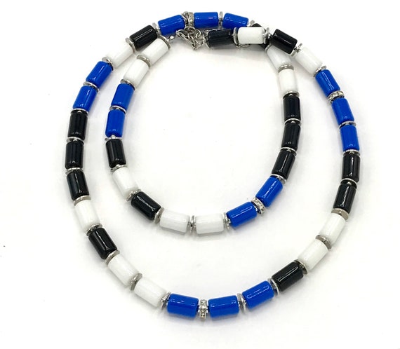 Vintage acrylic beads blue, white and black neckl… - image 6