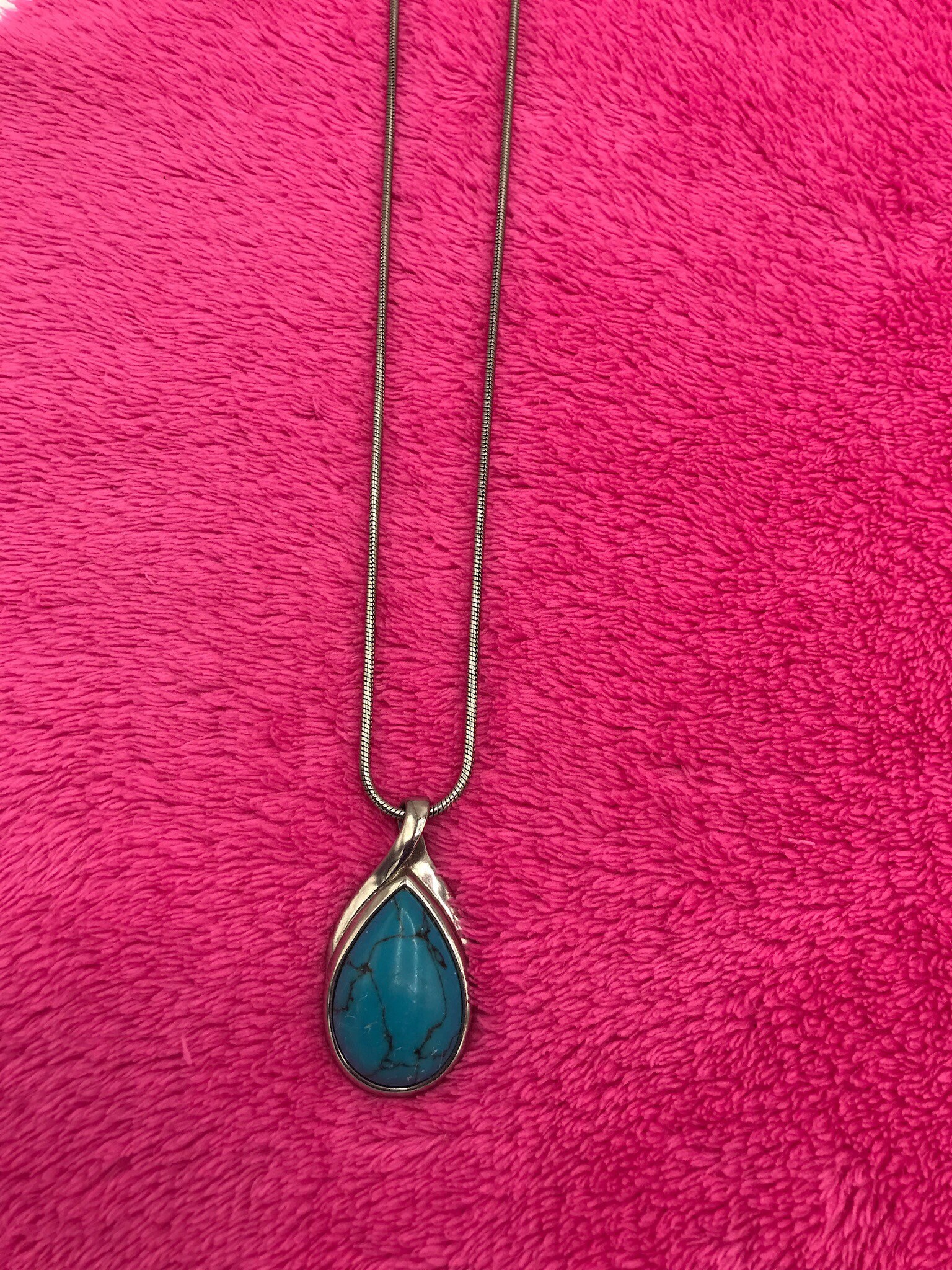 【 Leah Alexandra】SOFIAネックレス MOONSTONE/TURQUOISE Sofia Slice Moonstone Necklace