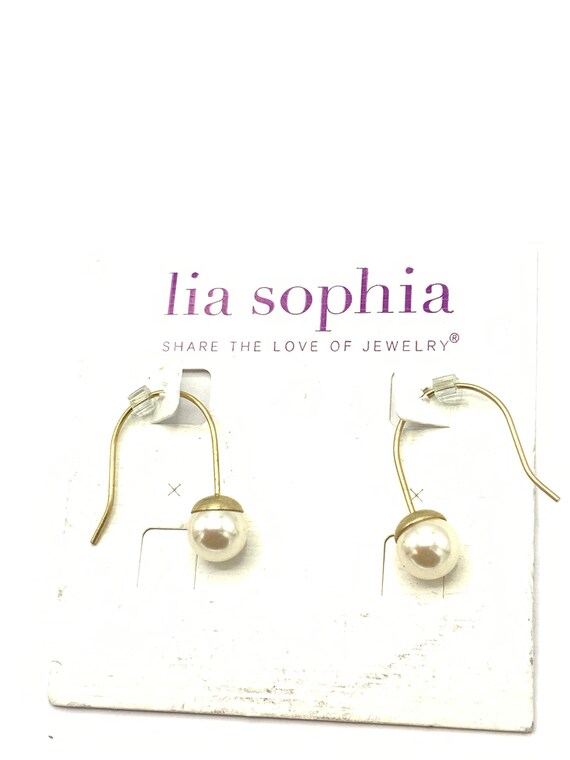 Gorgeous collectible pearl and hoop earrings by Lia Sophia View 4