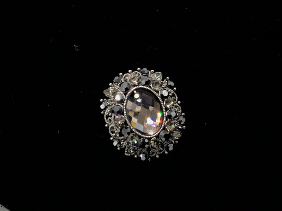 Vintage brown and black crystal/ rhinestone brooc… - image 4