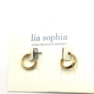 Lia sophia stud earrings Clearance