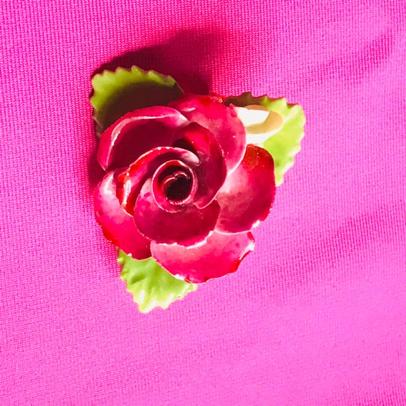Vintage Stanffordshire rose brooch, Cara China red - image 3