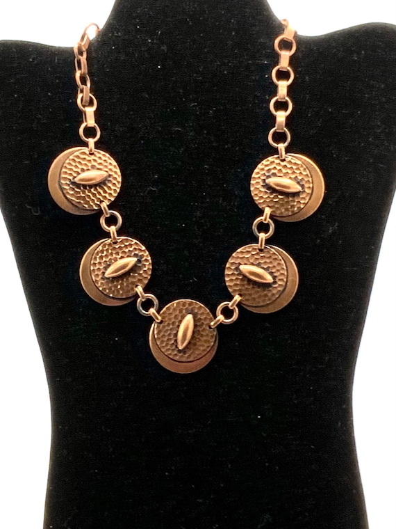 Gorgeous vintage copper necklace, round, boho.