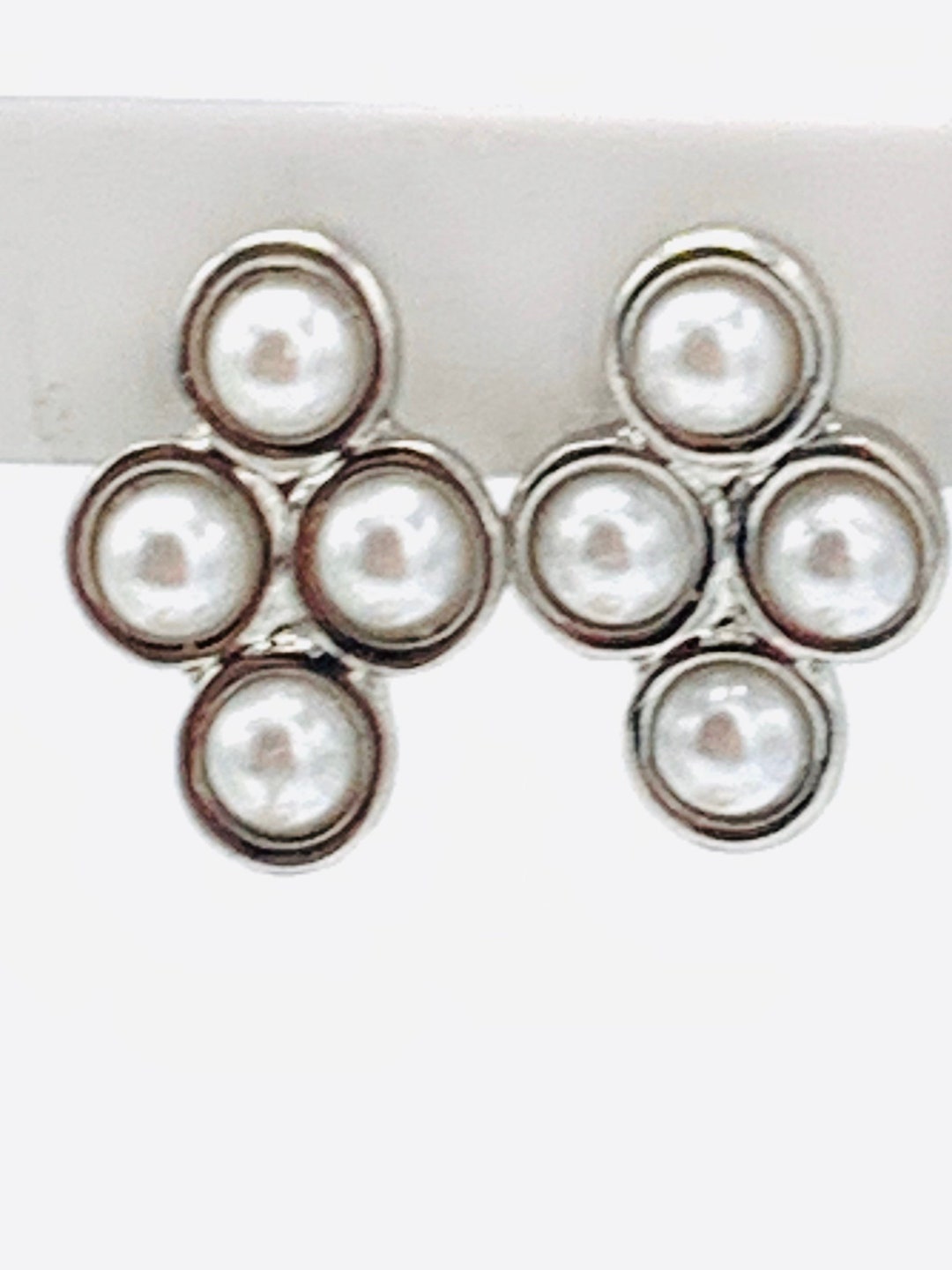 thumbnail interactive-video image 1 of Lia Sophia Wired/Caged Silver Tone Drop Earrings – New With Tags, Dangle Style 1 of 2