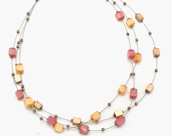 【ITZAVIBE】BEADS NECKLACE▲BLACKPINK着用 ITZAVIBE(イッザバイブ)のレディース アクセサリー 人気アイテム