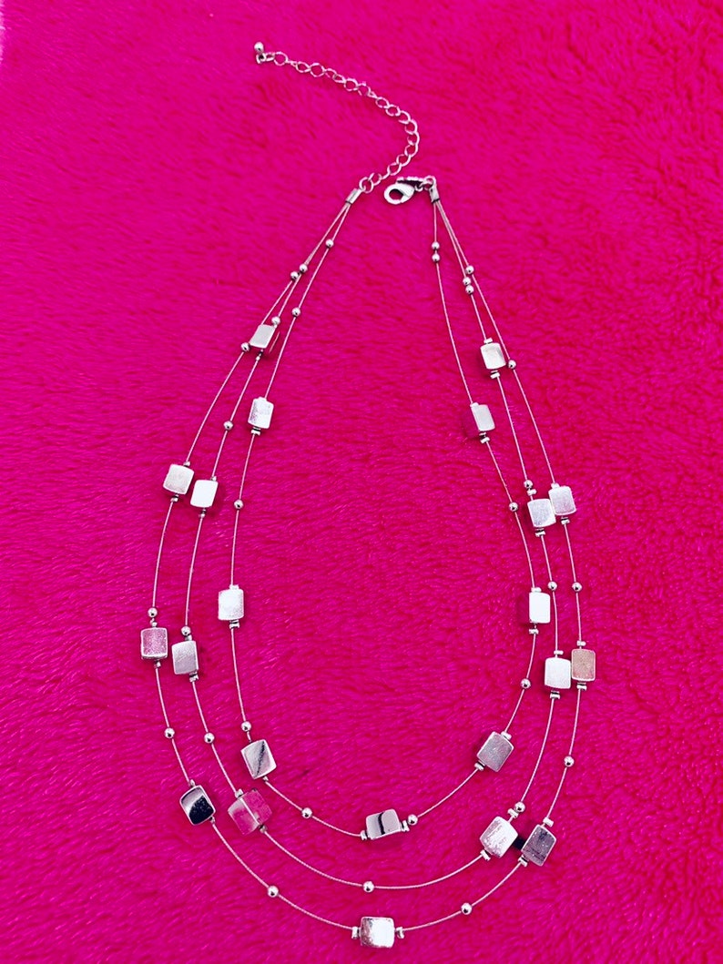 Collier Lia Sophia - Bijou Fantaisie Occasion - Style Féminin Et élégant