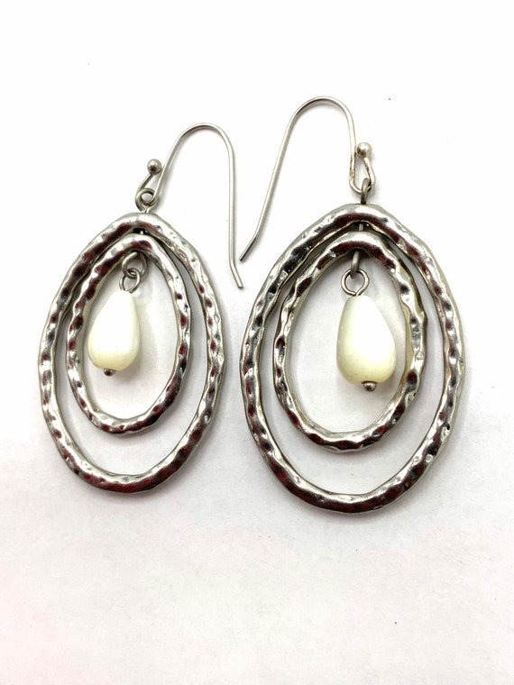 Gorgeous collectible  nickel tone earrings with a… - image 1