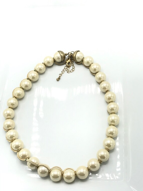 White pearl necklace by Lia Sophia - image 7