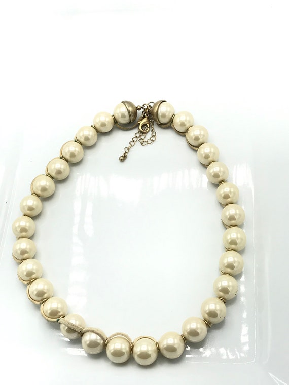 White pearl necklace by Lia Sophia - image 8