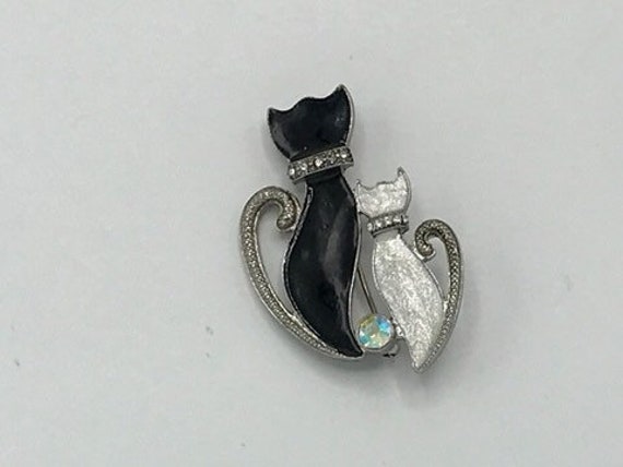 Vintage couple of cats white and black as brooch - image 4
