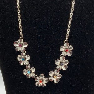 Gorgeous silver tone necklace with roses and rhinestone. image 6