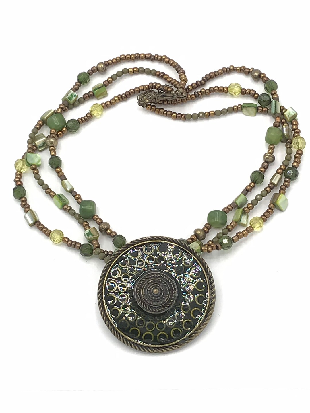 Collier Ancien Perles Vertes Et Métal Argenté - Bijou Vintage En Très Bon état