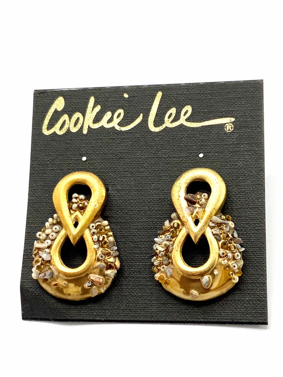 Gorgeous collectible gold tone  sign earring by C… - image 2
