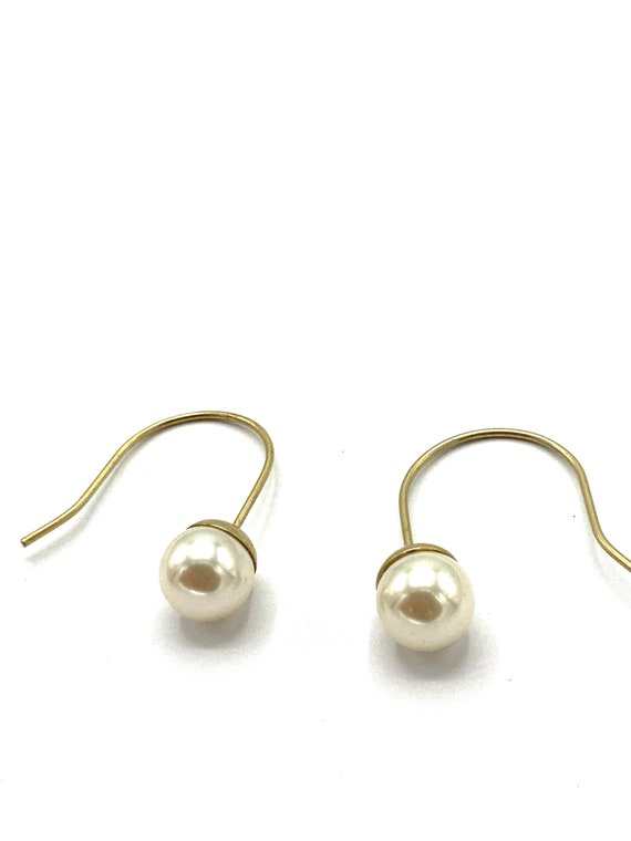 Gorgeous collectible pearl and hoop earrings by Lia Sophia View 3
