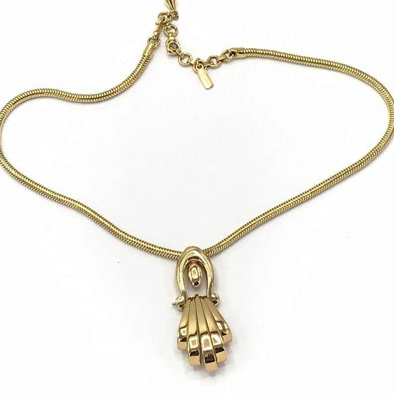 Vintage gold tone necklace by Monet, gold tone. image 10