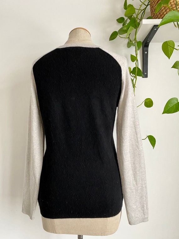 Black and grey 100% cashmere sweater - image 3