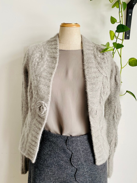 Pure grey cashmere cropped cardigan cable knit