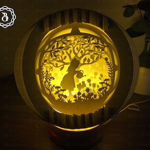 Kleines Mädchen im Blumengarten Sphere Pop-up - Globe Popup - Papierschnitt Vorlage - SVG-Dateien - Pop-up-Karte 3D