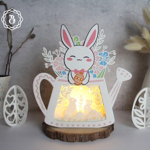 Lapin de Pâques en arrosoir de fleurs Shadow Lightbox - Décoration de Pâques DIY