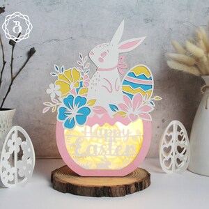 Modèle de boîte d’ombre de lapin et de fleurs d’oeufs de Pâques - Fichiers SVG 3D d’oeufs de Pâques - Décoration découpée en papier d’oeufs de Pâques