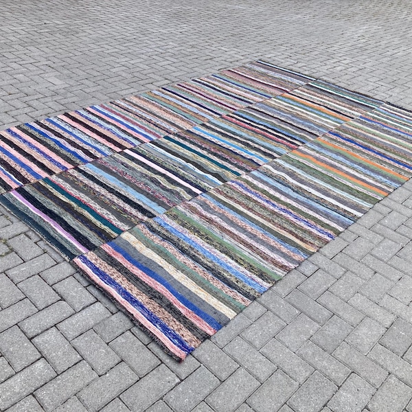 Dywan vintage ze szwedzkich szmat: kolorowy, tkany płasko kilim w paski – 7x11