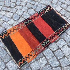 Vintage Turkish Kilim Rug: Bohemian Colorful Small Rug (2x3 ft)
