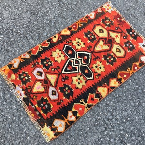 Vintage Turkish Kilim Rug: Colorful Wool Door Mat (2x3 ft)