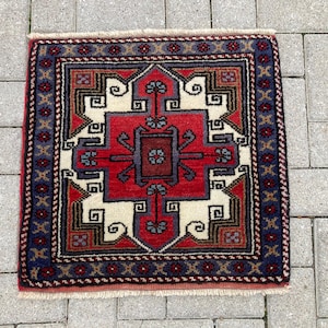 Vintage Turkish Oushak Rug: Handmade Wool Square Mat, 2x2 ft