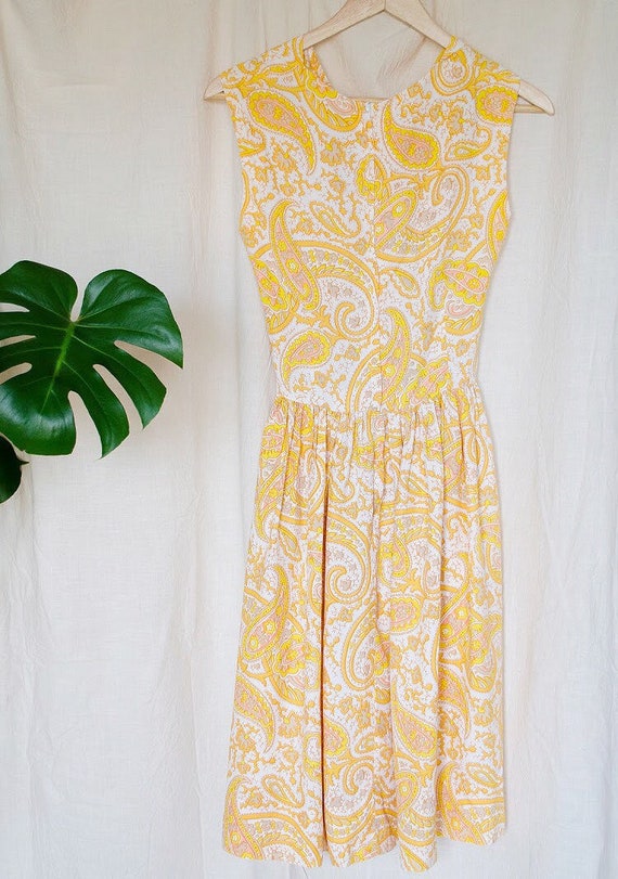 Vintage 1960s Yellow Paisley Crepe Party Dress - image 7