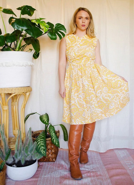 Vintage 1960s Yellow Paisley Crepe Party Dress - image 5