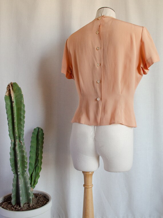 Vintage 1940s Peach Short Sleeve Blouse - image 4