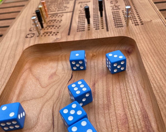 Featured listing image: 10000 Farkle Game board