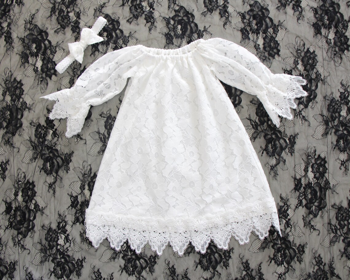 Embroidered Lace Pattern 3-Piece Baptism Suit w/ Hat