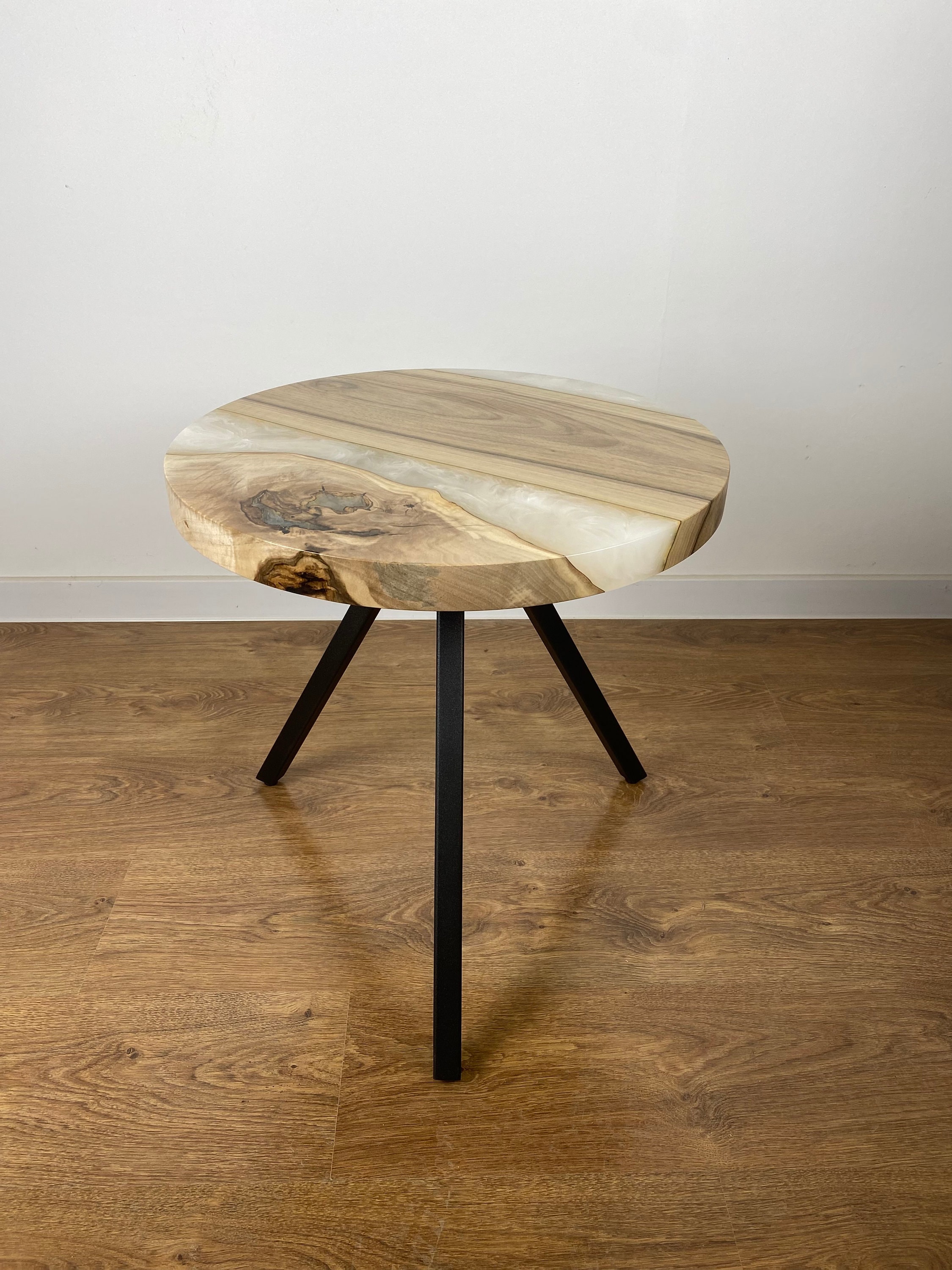 Wood Epoxy Table Top, Walnut Resin Table Top, Round Epoxy Resin Coffee