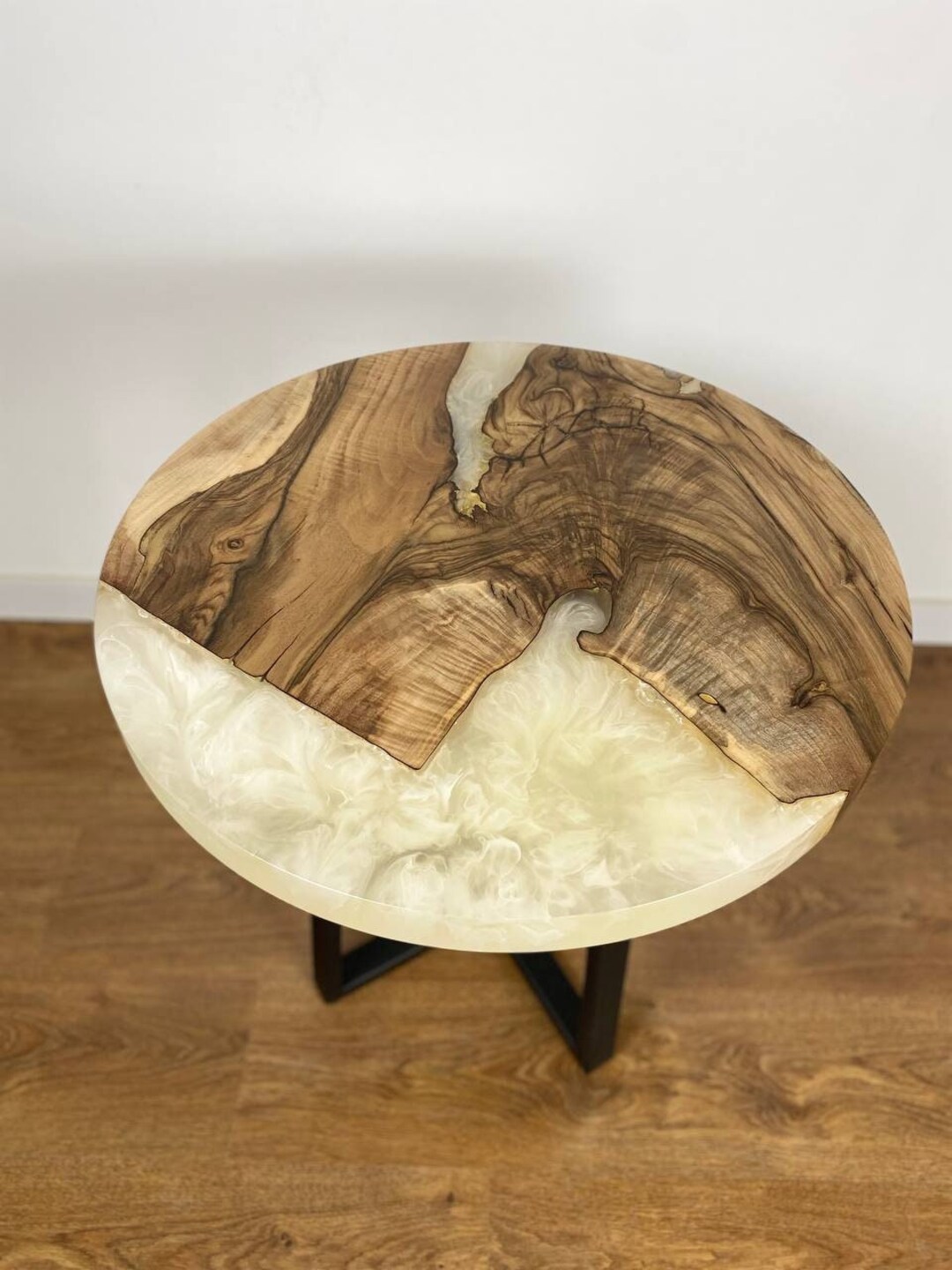 Wood Epoxy Table Top, Walnut Resin Table Top, Round Epoxy Resin Coffee