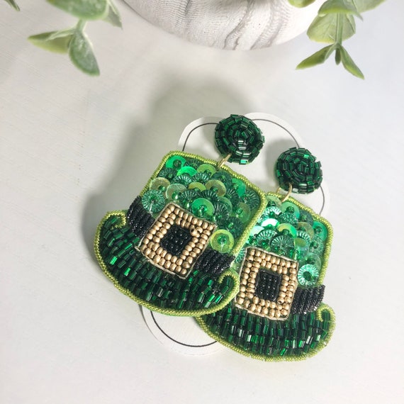 St PADDY'S Day Hat Earrings, St. Patrick's Day Earrings Sequin & Beaded  Seed Jewelry Irish Leprechaun Hat Lucky Green Earrings