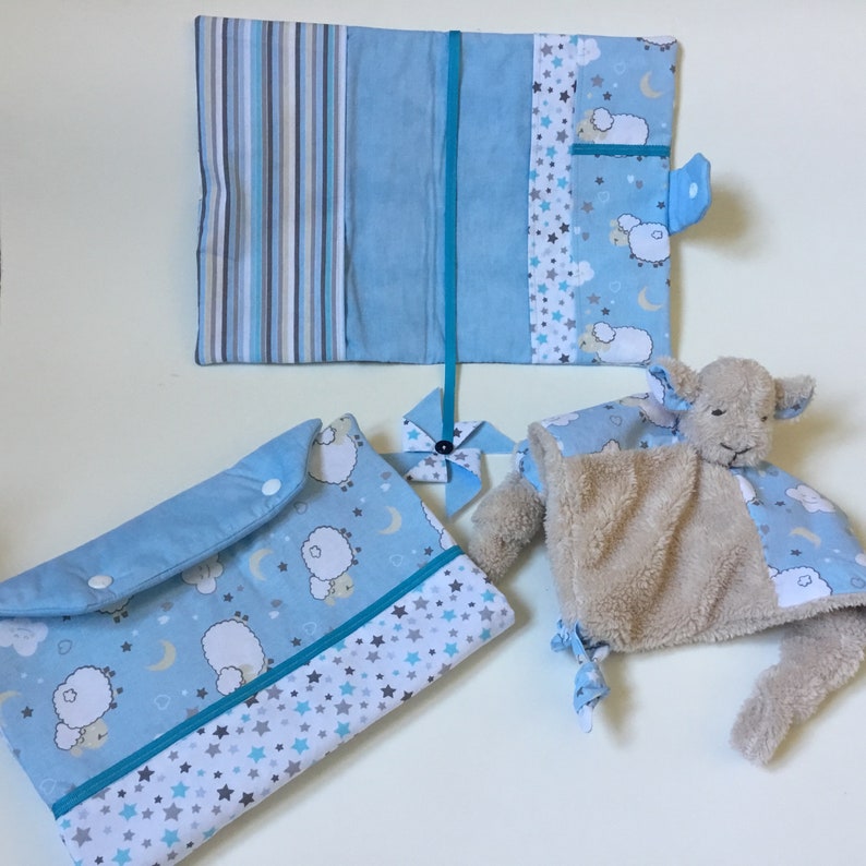 Three-piece birth box